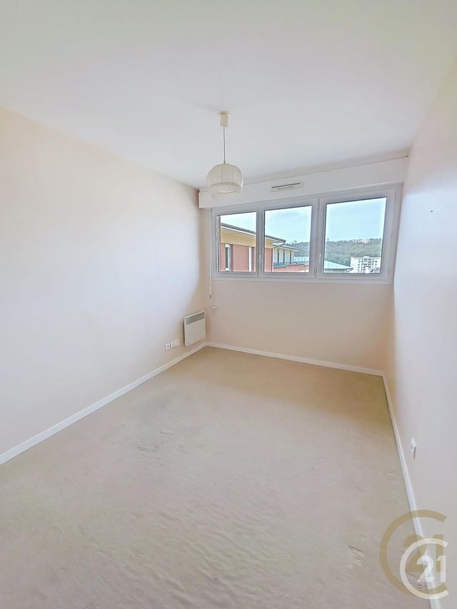 Appartement F4 à louer - 4 pièces - 73.23 m2 - DEVILLE LES ROUEN - 76 - HAUTE-NORMANDIE - Century 21 Bruno Ferrand