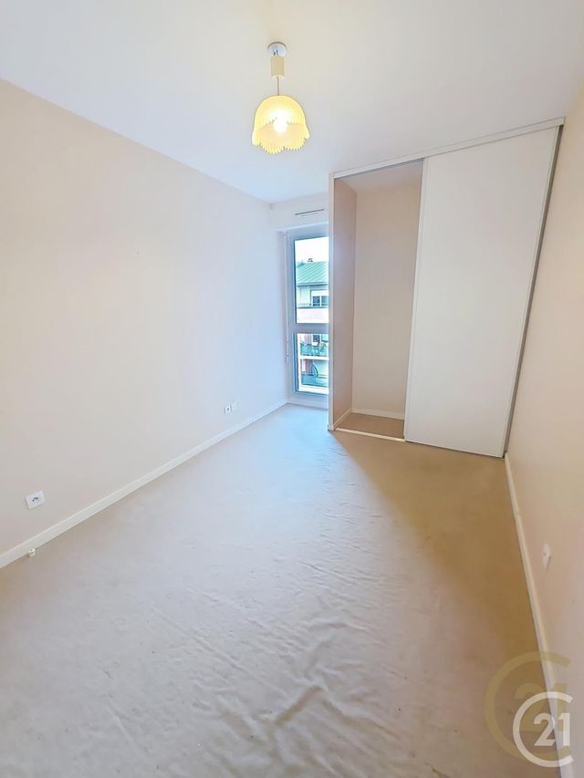 Appartement F4 à louer - 4 pièces - 73.23 m2 - DEVILLE LES ROUEN - 76 - HAUTE-NORMANDIE - Century 21 Bruno Ferrand