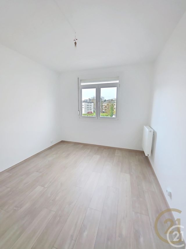 Appartement F3 à louer - 4 pièces - 67.99 m2 - DEVILLE LES ROUEN - 76 - HAUTE-NORMANDIE - Century 21 Bruno Ferrand