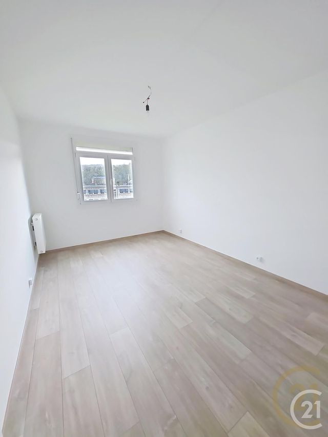 Appartement F3 à louer - 4 pièces - 67.99 m2 - DEVILLE LES ROUEN - 76 - HAUTE-NORMANDIE - Century 21 Bruno Ferrand