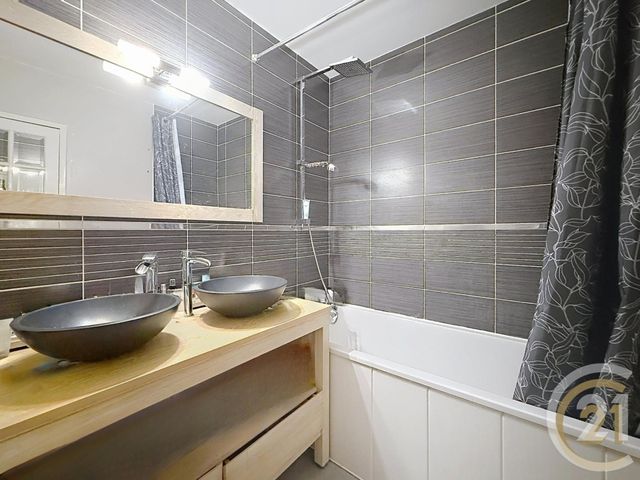 Appartement F3 bis à vendre - 4 pièces - 80.55 m2 - DEVILLE LES ROUEN - 76 - HAUTE-NORMANDIE - Century 21 Bruno Ferrand