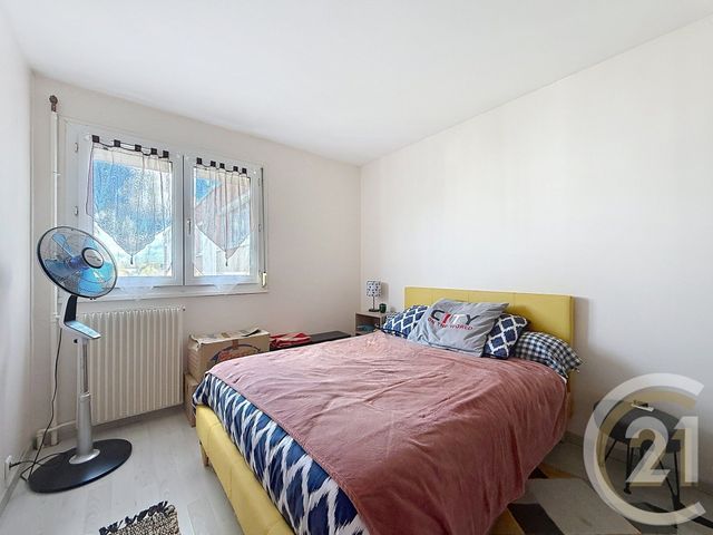 Appartement F3 bis à vendre - 4 pièces - 80.55 m2 - DEVILLE LES ROUEN - 76 - HAUTE-NORMANDIE - Century 21 Bruno Ferrand