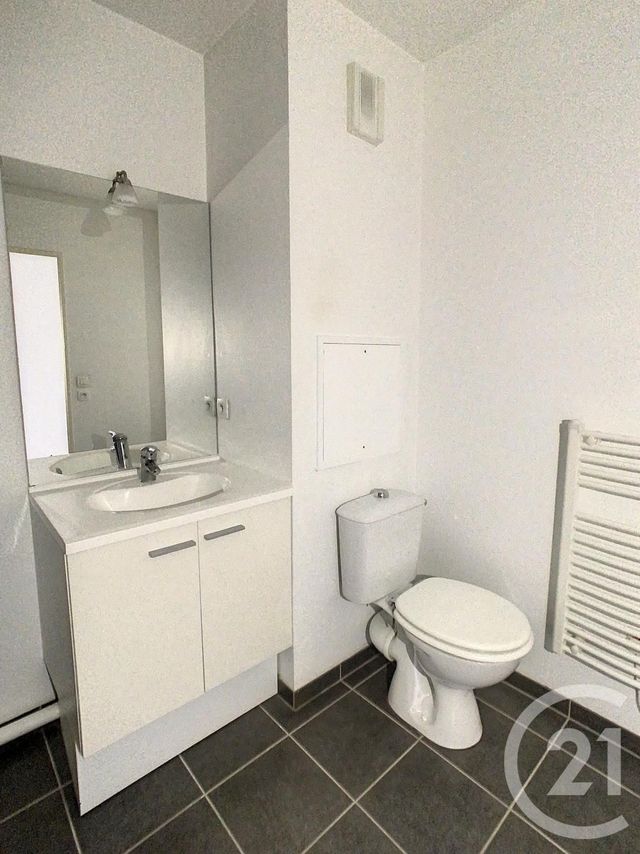 Appartement F1 à louer - 1 pièce - 24.34 m2 - MONT ST AIGNAN - 76 - HAUTE-NORMANDIE - Century 21 Bruno Ferrand