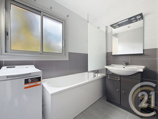 Appartement F5 à vendre - 5 pièces - 92.9 m2 - DEVILLE LES ROUEN - 76 - HAUTE-NORMANDIE - Century 21 Bruno Ferrand