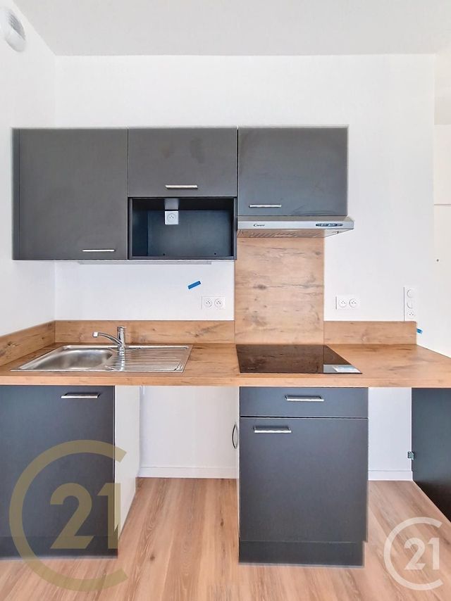 Appartement F2 à louer - 2 pièces - 43.75 m2 - DEVILLE LES ROUEN - 76 - HAUTE-NORMANDIE - Century 21 Bruno Ferrand