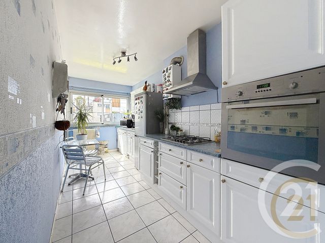 Appartement F4 à vendre - 4 pièces - 75.7 m2 - DEVILLE LES ROUEN - 76 - HAUTE-NORMANDIE - Century 21 Bruno Ferrand