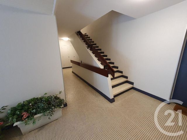 Appartement F4 à vendre - 4 pièces - 75.7 m2 - DEVILLE LES ROUEN - 76 - HAUTE-NORMANDIE - Century 21 Bruno Ferrand