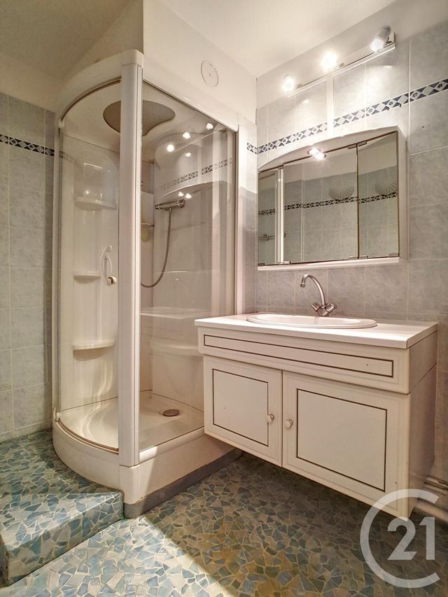 Appartement à vendre - 4 pièces - 84.75 m2 - DEVILLE LES ROUEN - 76 - HAUTE-NORMANDIE - Century 21 Bruno Ferrand
