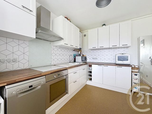 Appartement F3 à vendre - 3 pièces - 66.15 m2 - DEVILLE LES ROUEN - 76 - HAUTE-NORMANDIE - Century 21 Bruno Ferrand