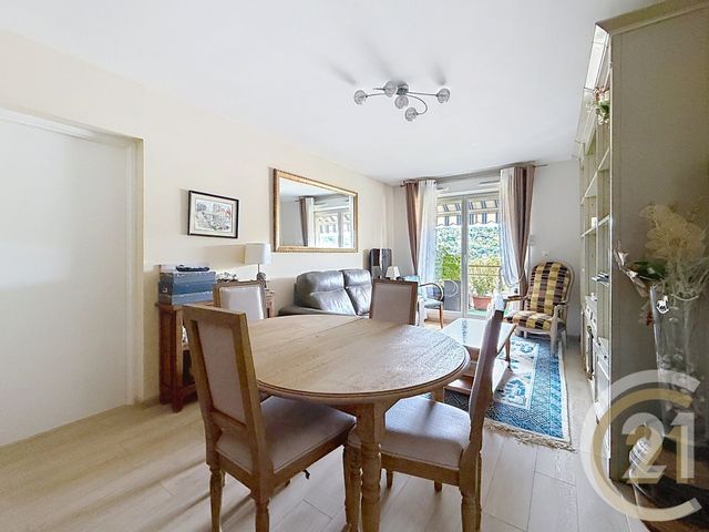 Appartement F3 à vendre - 3 pièces - 66.83 m2 - DEVILLE LES ROUEN - 76 - HAUTE-NORMANDIE - Century 21 Bruno Ferrand