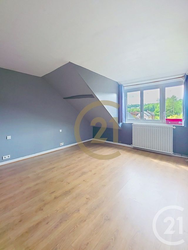 Appartement F5 à louer - 5 pièces - 139.27 m2 - MALAUNAY - 76 - HAUTE-NORMANDIE - Century 21 Bruno Ferrand