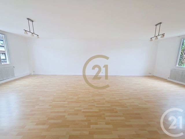 Appartement F5 à louer - 5 pièces - 139.27 m2 - MALAUNAY - 76 - HAUTE-NORMANDIE - Century 21 Bruno Ferrand