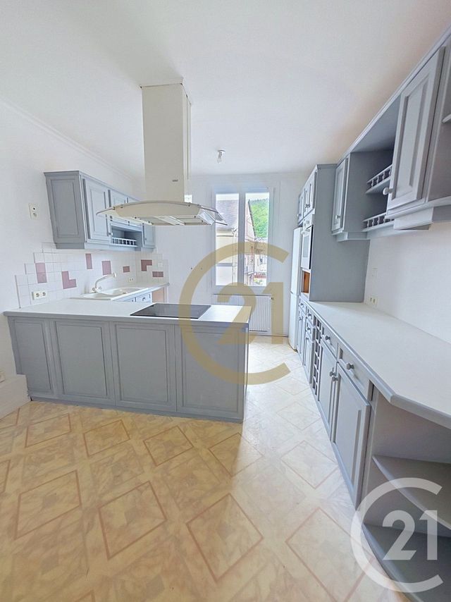 Appartement F5 à louer - 5 pièces - 139.27 m2 - MALAUNAY - 76 - HAUTE-NORMANDIE - Century 21 Bruno Ferrand