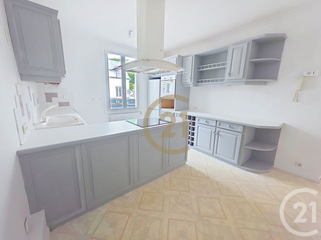 Appartement F5 à louer - 5 pièces - 139.27 m2 - MALAUNAY - 76 - HAUTE-NORMANDIE - Century 21 Bruno Ferrand