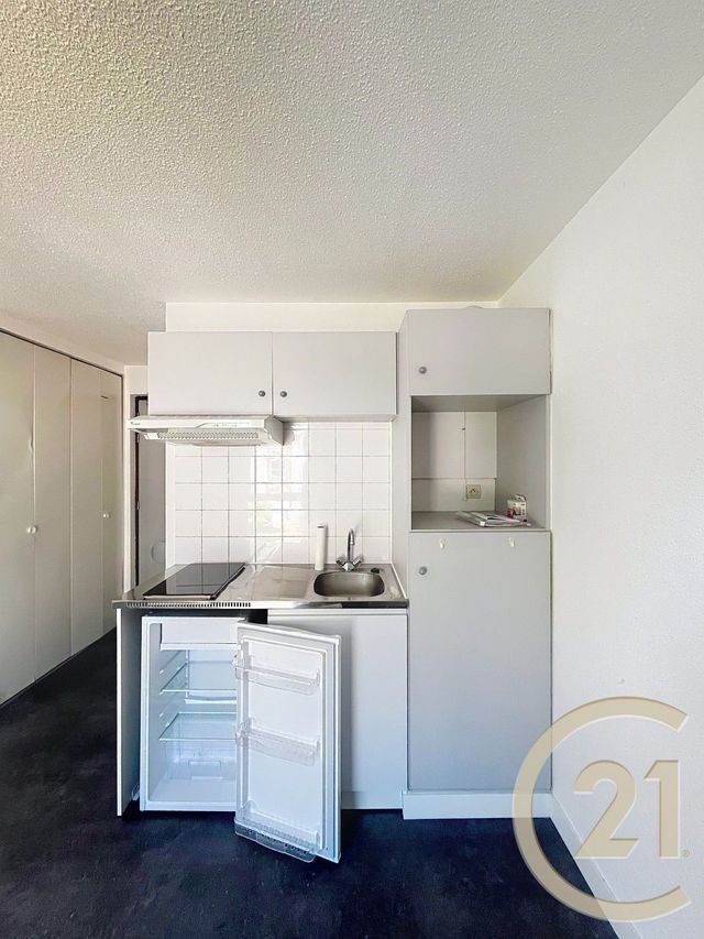 Appartement F1 à louer - 1 pièce - 15.01 m2 - DEVILLE LES ROUEN - 76 - HAUTE-NORMANDIE - Century 21 Bruno Ferrand