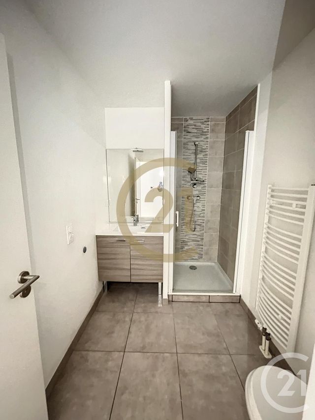Appartement F2 à louer - 2 pièces - 35.09 m2 - DEVILLE LES ROUEN - 76 - HAUTE-NORMANDIE - Century 21 Bruno Ferrand