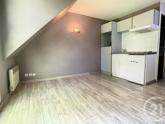 Appartement F1 bis à louer - 2 pièces - 20.43 m2 - DEVILLE LES ROUEN - 76 - HAUTE-NORMANDIE - Century 21 Bruno Ferrand
