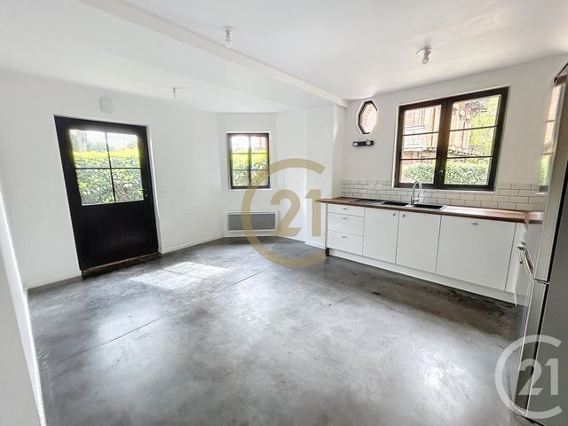 Appartement F3 à louer - 3 pièces - 68.14 m2 - MALAUNAY - 76 - HAUTE-NORMANDIE - Century 21 Bruno Ferrand