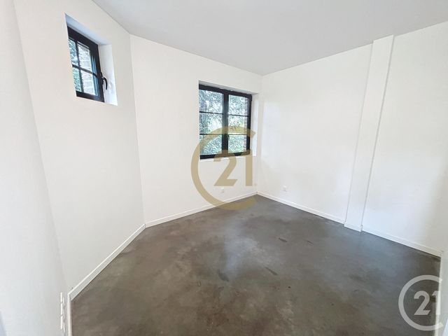Appartement F3 à louer - 3 pièces - 68.14 m2 - MALAUNAY - 76 - HAUTE-NORMANDIE - Century 21 Bruno Ferrand