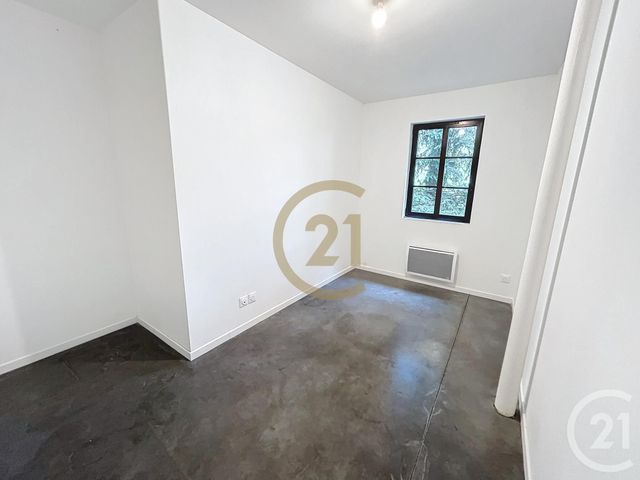 Appartement F3 à louer - 3 pièces - 68.14 m2 - MALAUNAY - 76 - HAUTE-NORMANDIE - Century 21 Bruno Ferrand