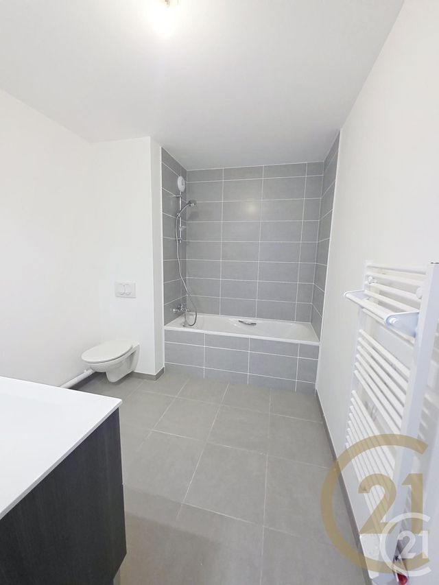 Appartement F2 à louer - 2 pièces - 40.81 m2 - BIHOREL - 76 - HAUTE-NORMANDIE - Century 21 Bruno Ferrand