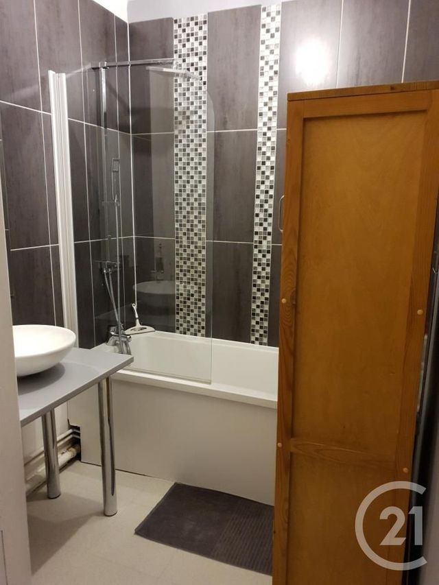 Appartement F2 à louer - 2 pièces - 46.22 m2 - DEVILLE LES ROUEN - 76 - HAUTE-NORMANDIE - Century 21 Bruno Ferrand