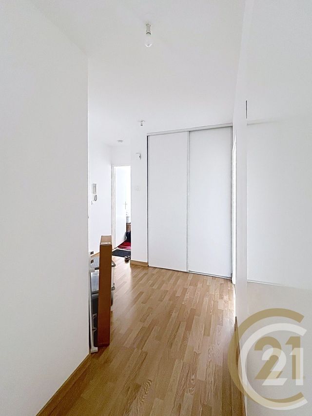 Appartement F3 à louer - 5 pièces - 86.0 m2 - DEVILLE LES ROUEN - 76 - HAUTE-NORMANDIE - Century 21 Bruno Ferrand
