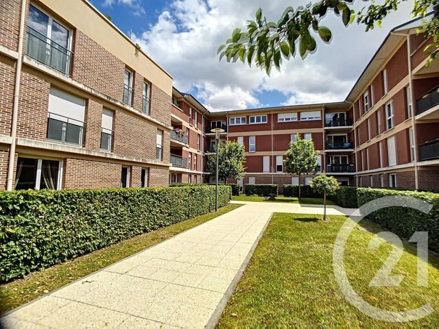 Appartement F3 à louer - 5 pièces - 86.0 m2 - DEVILLE LES ROUEN - 76 - HAUTE-NORMANDIE - Century 21 Bruno Ferrand
