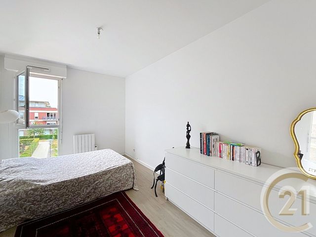 Appartement F3 à louer - 5 pièces - 86.0 m2 - DEVILLE LES ROUEN - 76 - HAUTE-NORMANDIE - Century 21 Bruno Ferrand