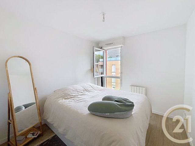 Appartement F3 à louer - 5 pièces - 86.0 m2 - DEVILLE LES ROUEN - 76 - HAUTE-NORMANDIE - Century 21 Bruno Ferrand