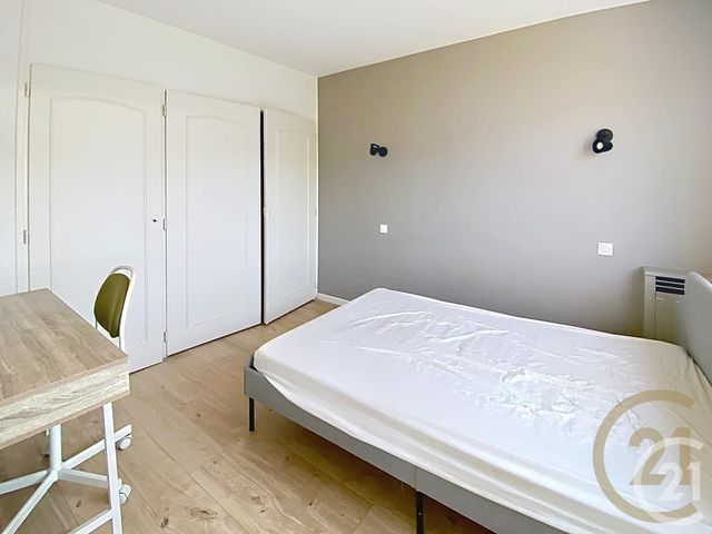 Appartement à louer - 4 pièces - 67.2 m2 - DEVILLE LES ROUEN - 76 - HAUTE-NORMANDIE - Century 21 Bruno Ferrand