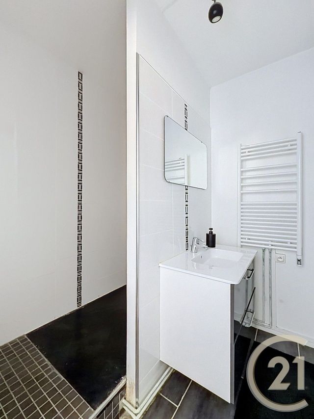 Appartement F4 à vendre - 4 pièces - 93.0 m2 - MONT ST AIGNAN - 76 - HAUTE-NORMANDIE - Century 21 Bruno Ferrand