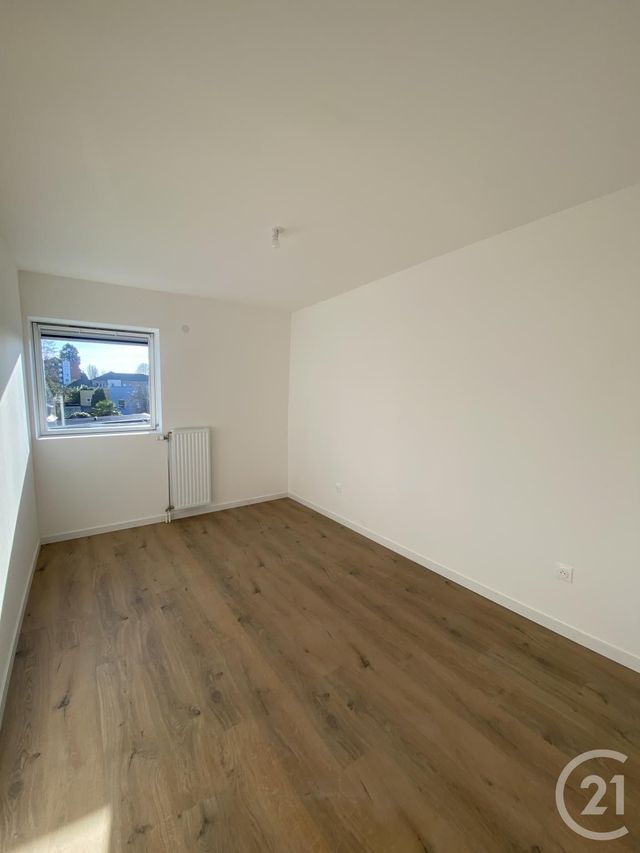 Appartement F3 à louer - 3 pièces - 55.15 m2 - DEVILLE LES ROUEN - 76 - HAUTE-NORMANDIE - Century 21 Bruno Ferrand