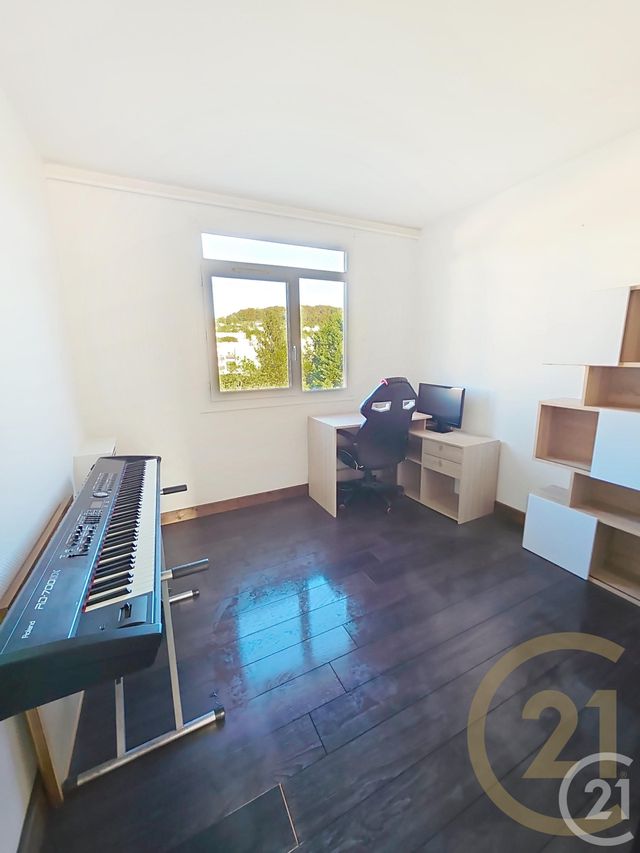 Appartement F3 à louer - 3 pièces - 55.93 m2 - DEVILLE LES ROUEN - 76 - HAUTE-NORMANDIE - Century 21 Bruno Ferrand
