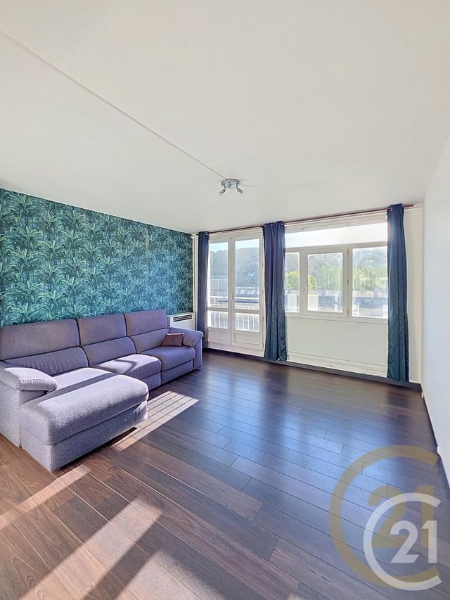 Appartement F3 à louer - 3 pièces - 55.93 m2 - DEVILLE LES ROUEN - 76 - HAUTE-NORMANDIE - Century 21 Bruno Ferrand