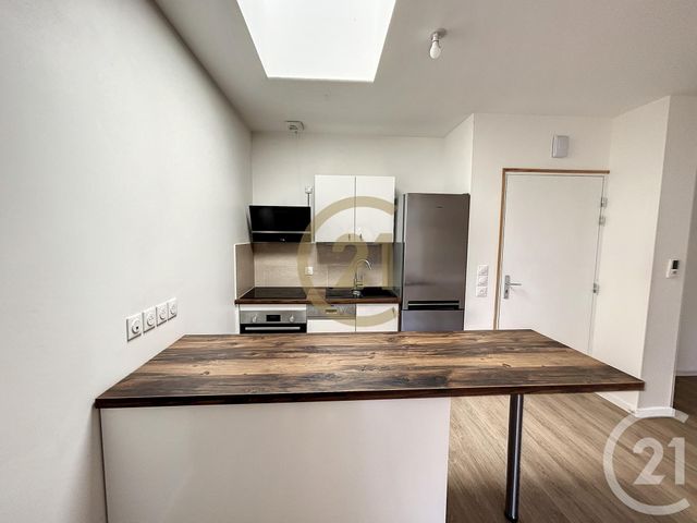 Appartement F2 à louer - 2 pièces - 46.68 m2 - MALAUNAY - 76 - HAUTE-NORMANDIE - Century 21 Bruno Ferrand