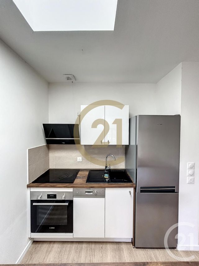 Appartement F2 à louer - 2 pièces - 46.68 m2 - MALAUNAY - 76 - HAUTE-NORMANDIE - Century 21 Bruno Ferrand