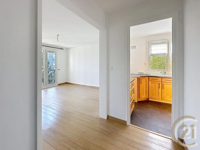 Appartement F4 à louer - 4 pièces - 70.24 m2 - MAROMME - 76 - HAUTE-NORMANDIE - Century 21 Bruno Ferrand