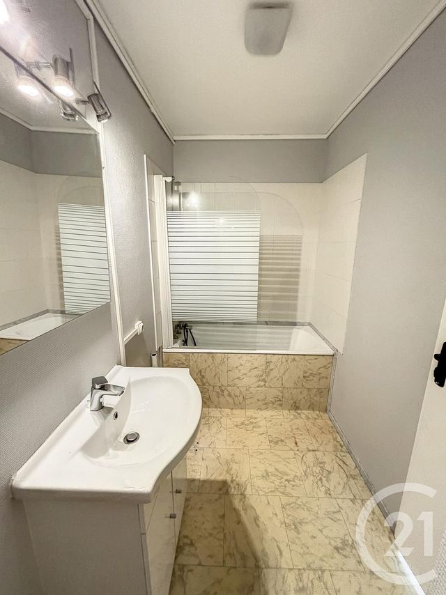 Appartement F1 à louer - 1 pièce - 31.3 m2 - MAROMME - 76 - HAUTE-NORMANDIE - Century 21 Bruno Ferrand